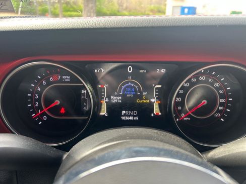 Used 2020 Jeep Wrangler Unlimited Rubicon AWD/4WD image 17