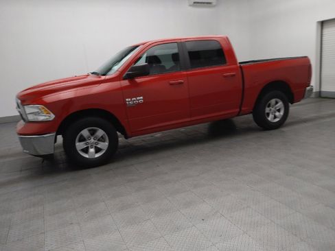 Used 2021 RAM 1500 Classic SLT image 2
