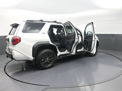 Used 2026 Toyota 4Runner SR5 AWD/4WD image 45