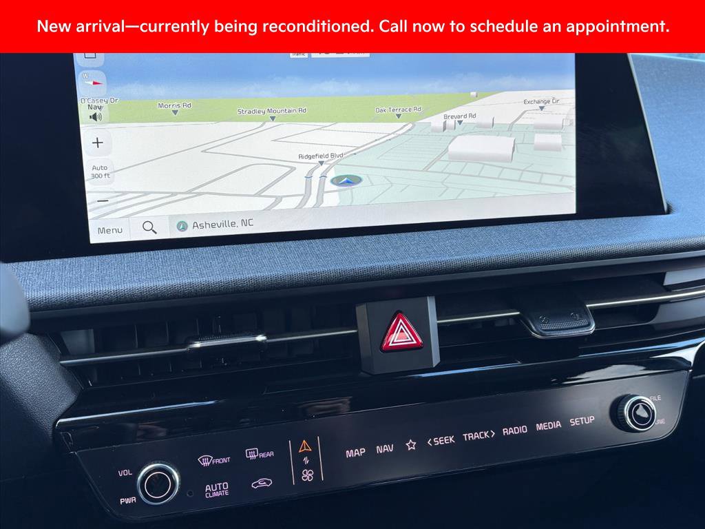 Certified 2022 Kia EV6 Wind RWD image 9