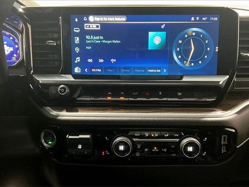 Used 2025 Chevrolet Silverado 1500 LT image 16