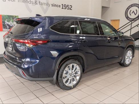 New 2026 Toyota Highlander Limited AWD/4WD image 25