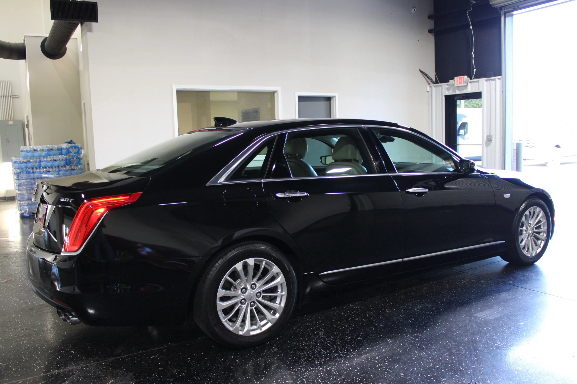 Used 2016 Cadillac CT6 RWD image 4