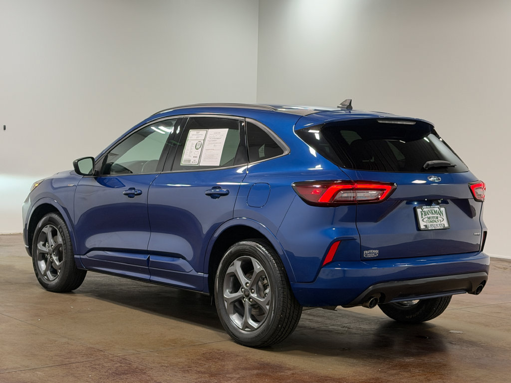 Used 2023 Ford Escape ST-Line AWD/4WD image 5