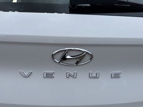 New 2026 Hyundai Venue SEL image 10