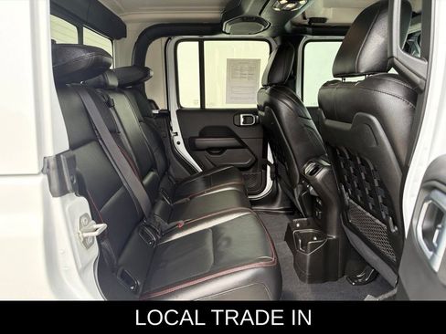 Used 2023 Jeep Gladiator Rubicon w/ LED Lighting Group AWD/4WD image 11