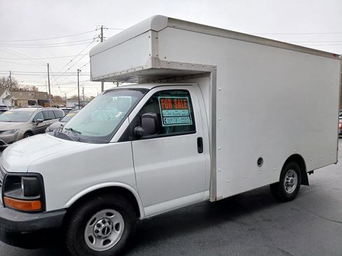 Used 2011 GMC Savana 3500 image 10