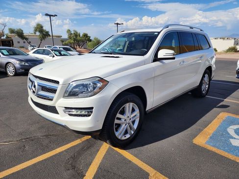 Used 2015 Mercedes-Benz GL 450 4MATIC w/ Lighting Package image 7