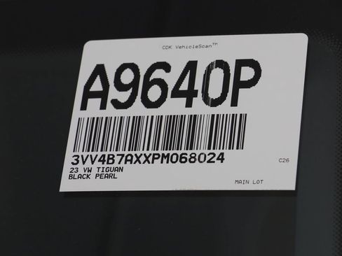 Used 2023 Volkswagen Tiguan SEL R-Line AWD/4WD image 26