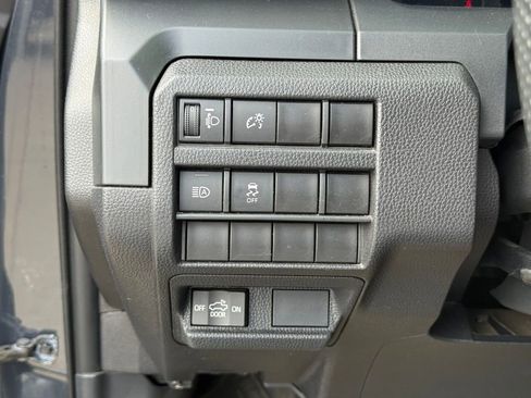 Used 2024 Toyota Tacoma SR image 19