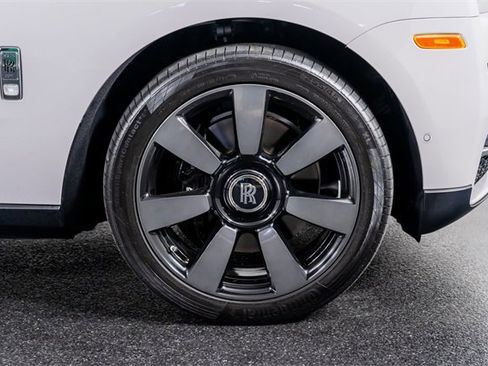 Used 2023 Rolls-Royce Cullinan image 7