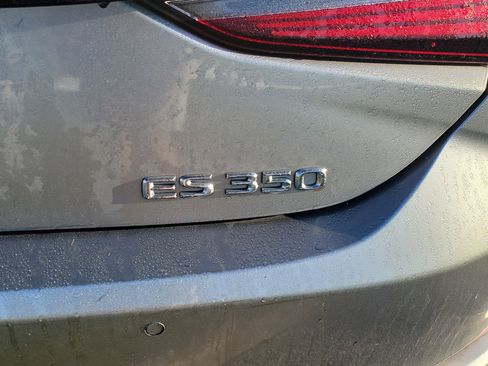 Used 2020 Lexus ES 350 w/ Premium Package image 18