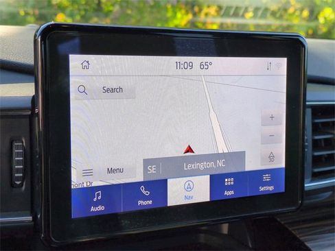 Used 2023 Ford Explorer Limited w/ Equipment Group 301A image 18