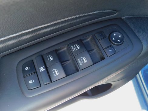 Used 2024 Dodge Durango GT image 9