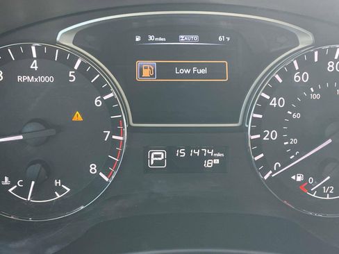 Used 2014 Nissan Pathfinder SL w/ Trailer Tow Package AWD/4WD image 20