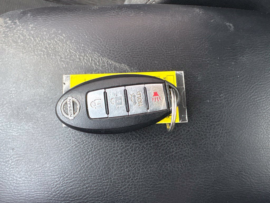 Used 2015 Nissan Sentra SV FWD image 23