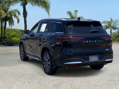 Certified 2026 INFINITI QX60 Luxe FWD image 3
