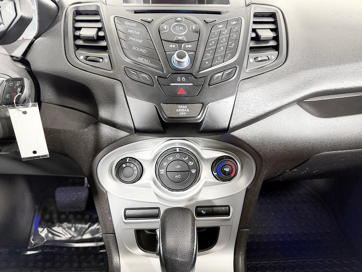 Used 2018 Ford Fiesta SE FWD image 57