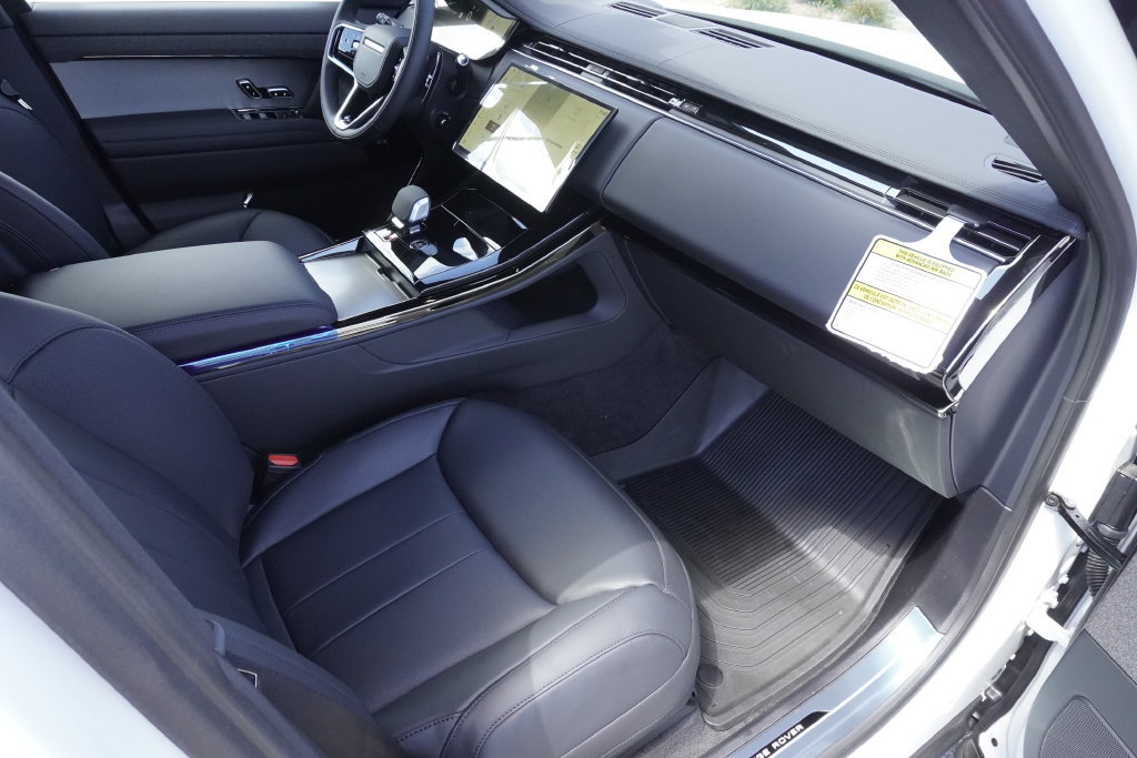New 2026 Land Rover Range Rover Sport SE AWD/4WD image 22