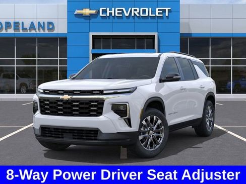 New 2026 Chevrolet Traverse LT image 7