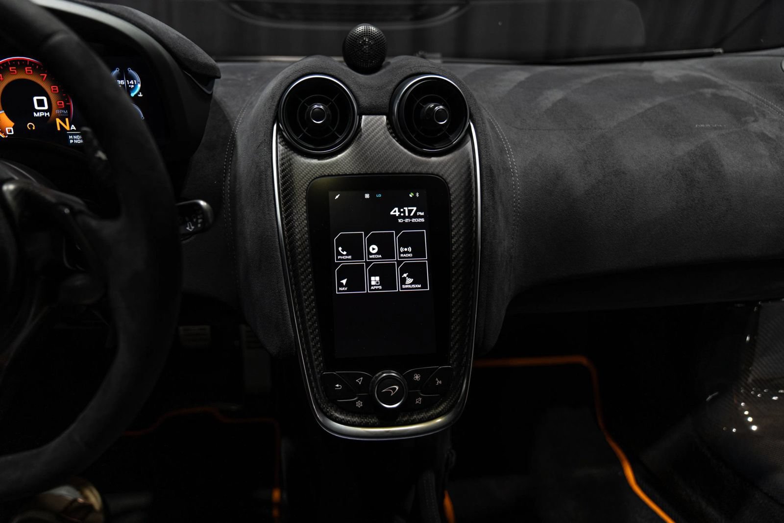 Used 2019 McLaren 600LT RWD image 24