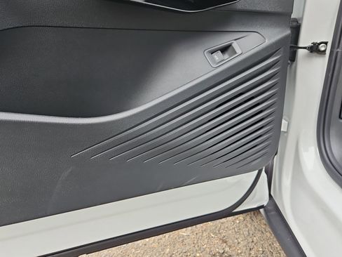 New 2025 Volkswagen ID.4 Pro S Plus image 11