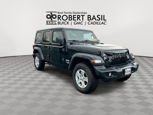 Used 2020 Jeep Wrangler Unlimited Sport S AWD/4WD image 2