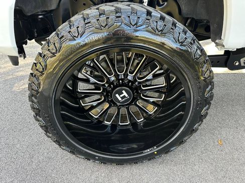 Used 2019 Ford F250 XLT w/ XLT Value Package image 52