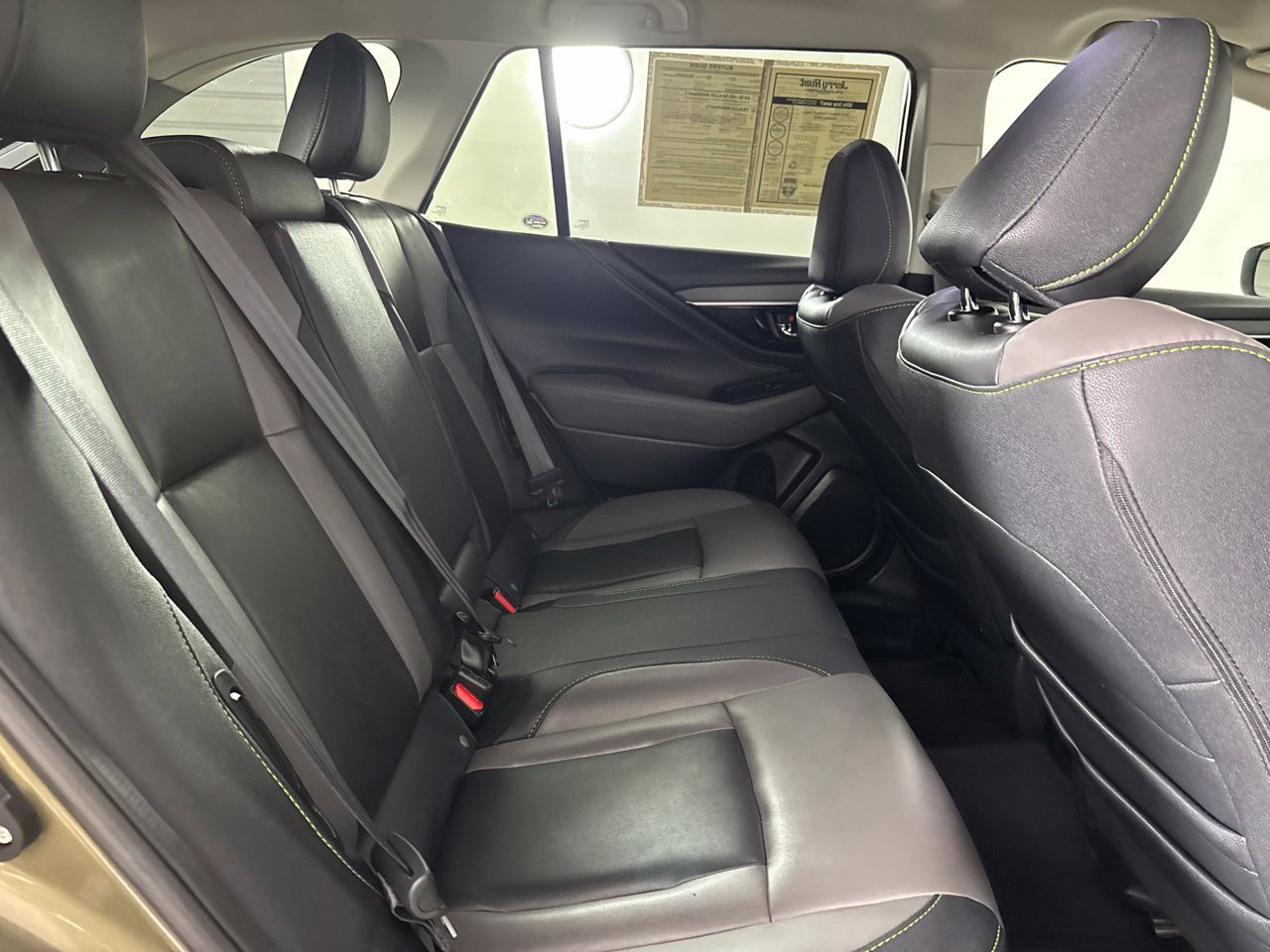 Used 2025 Subaru Outback Onyx Edition AWD/4WD image 27