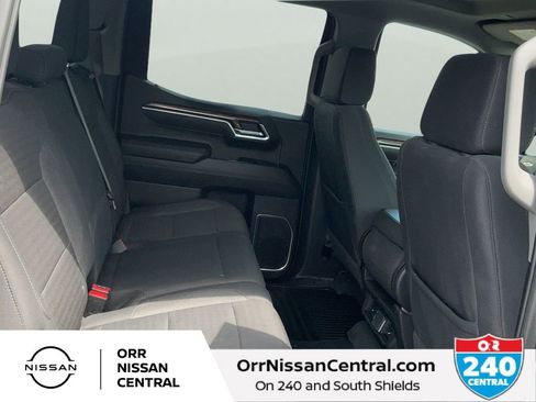 Used 2025 Chevrolet Silverado 1500 LT AWD/4WD image 12