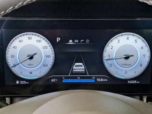 Used 2025 Hyundai Elantra SEL FWD image 41