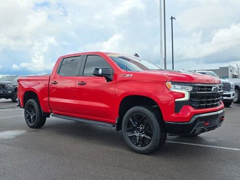 Used 2023 Chevrolet Silverado 1500 LT Trail Boss w/ LT Trail Boss Premium Package AWD/4WD image 7