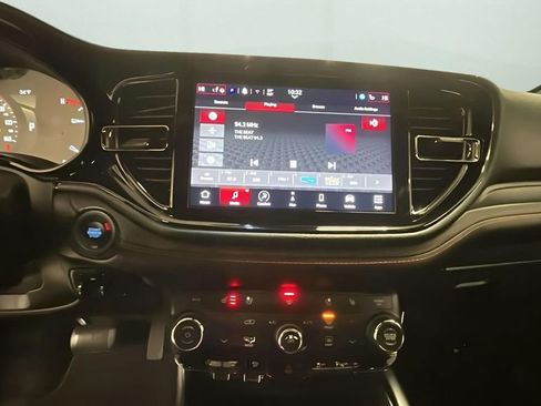 Used 2024 Dodge Durango GT image 21