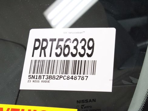 Certified 2023 Nissan Rogue SV w/ SV Premium B Package AWD/4WD image 32