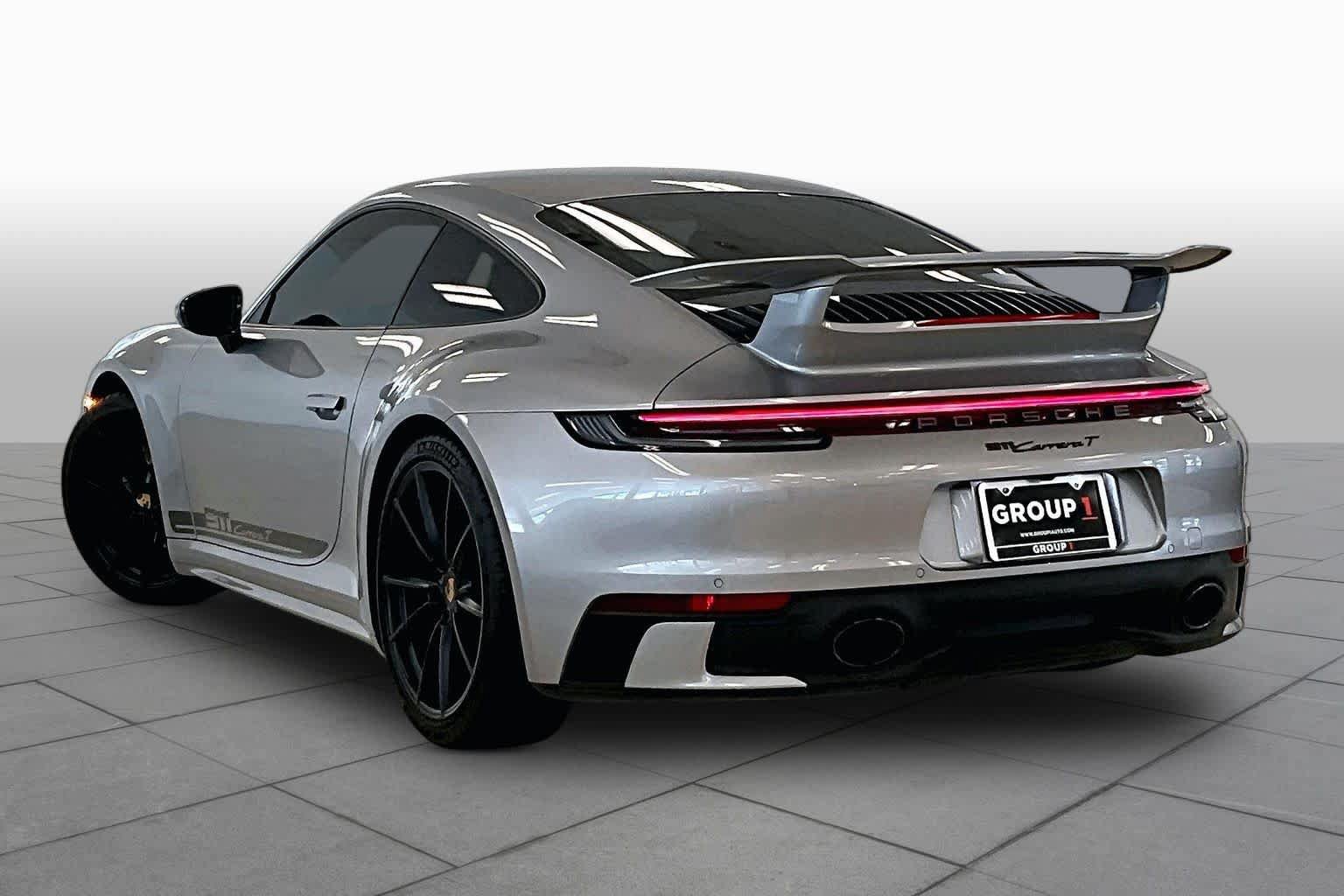 Used 2024 Porsche 911 Carrera T RWD image 10