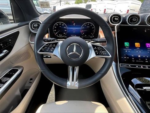 Used 2026 Mercedes-Benz GLC 300 4MATIC image 10