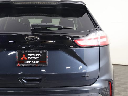 Used 2022 Ford Edge SE w/ Black Appearance Package image 13