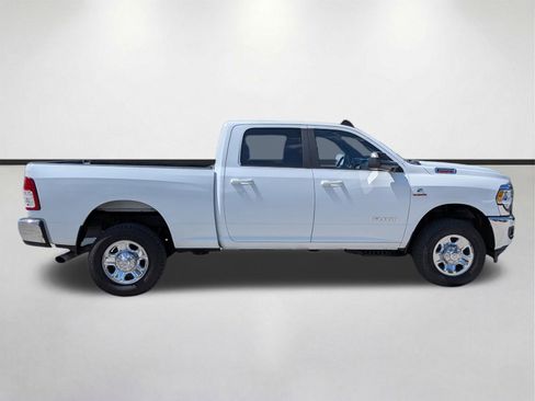 Used 2022 RAM 2500 Big Horn w/ Cold Weather Group AWD/4WD image 3
