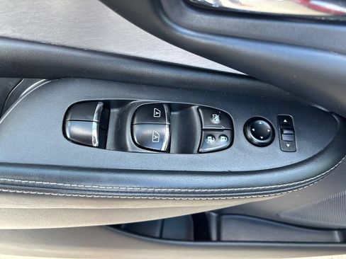 Used 2020 Nissan Murano SL w/ Moonroof Package AWD/4WD image 10