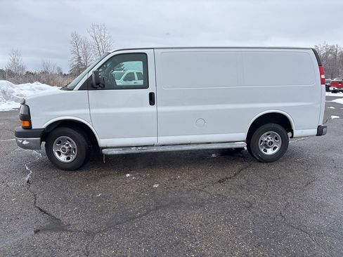 Used 2016 GMC Savana 2500 Work Van image 4
