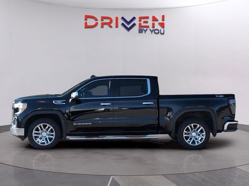 Used 2021 GMC Sierra 1500 SLT image 2