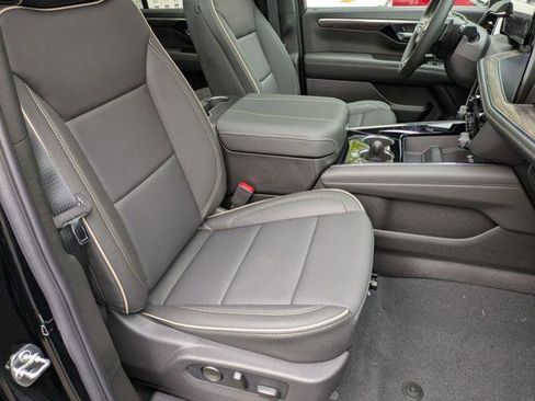 New 2026 Chevrolet Tahoe Premier w/ Sun And Tow Package AWD/4WD image 32