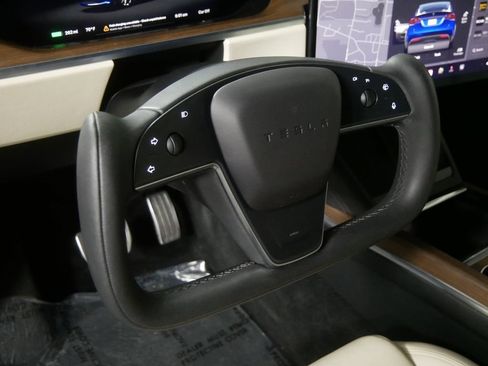 Used 2023 Tesla Model X AWD/4WD image 16