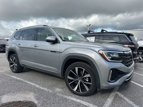 Used 2024 Volkswagen Atlas SEL Premium R-Line AWD/4WD image 1