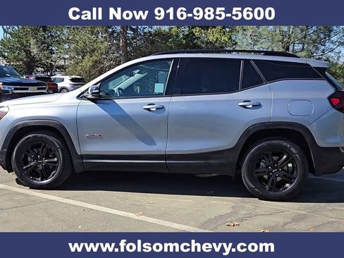Used 2024 GMC Terrain AT4 AWD/4WD image 7