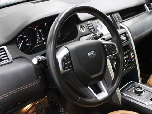 Used 2019 Land Rover Discovery Sport HSE Luxury image 13