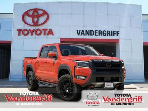 Used 2026 Nissan Frontier PRO-4X w/ Pro-4x Convenience Package AWD/4WD image 1
