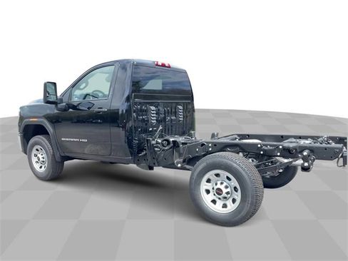 New 2025 GMC Sierra 3500 Pro w/ Convenience Package image 7