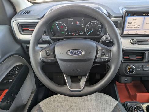 Used 2023 Ford Maverick XLT image 18