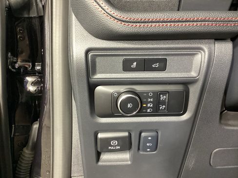 Used 2024 Ford Expedition Limited AWD/4WD image 24